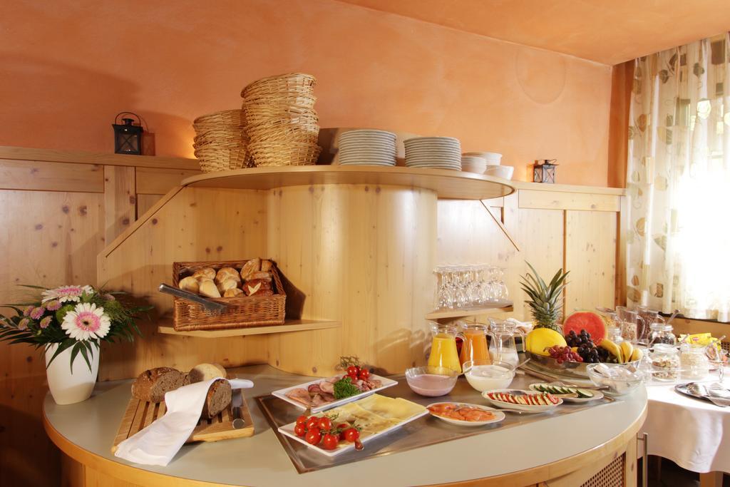 Hotel Restaurant Reichsadler Бухен Екстер'єр фото